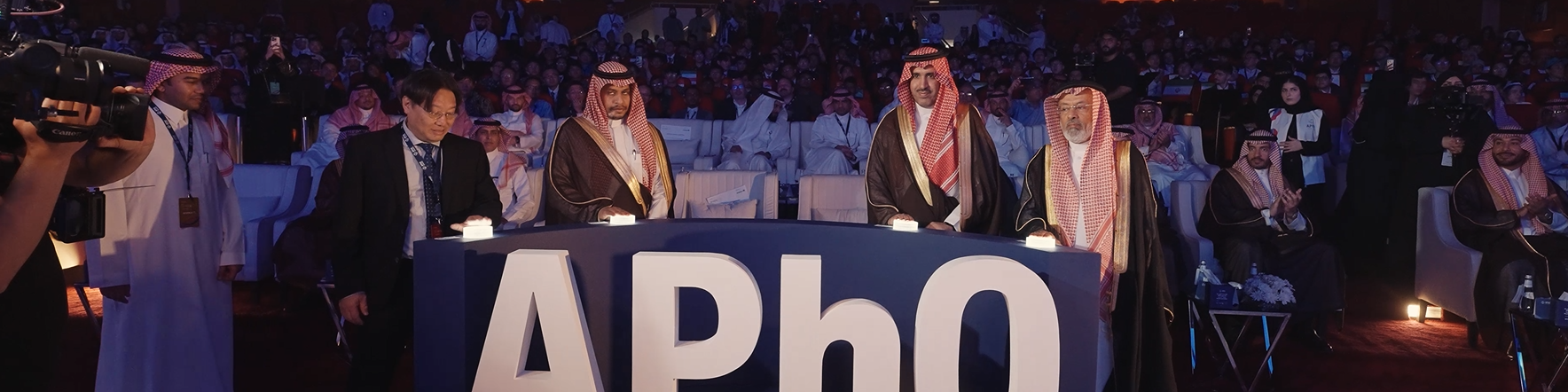   240 طالبًا وطالبة من 30 دولة يجرون الاختبار العملي ضمن منافسات أولمبياد الفيزياء الآسيوي 2025